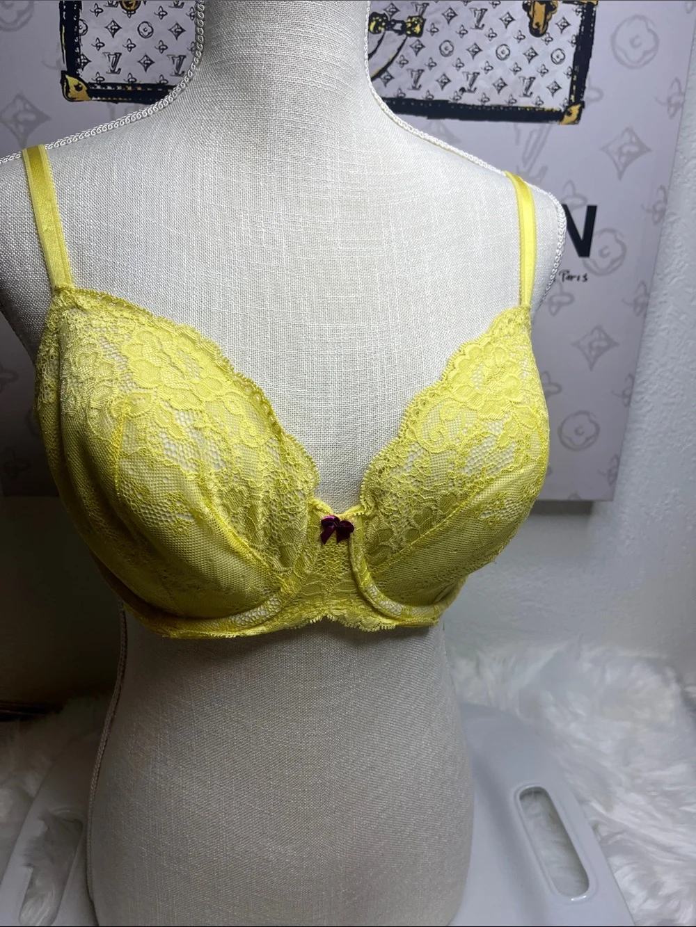 Victorias Secret Lace  Underwire Bra - Yellow